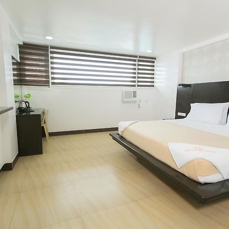 Sun Garden Hotel Tarlac Exterior photo