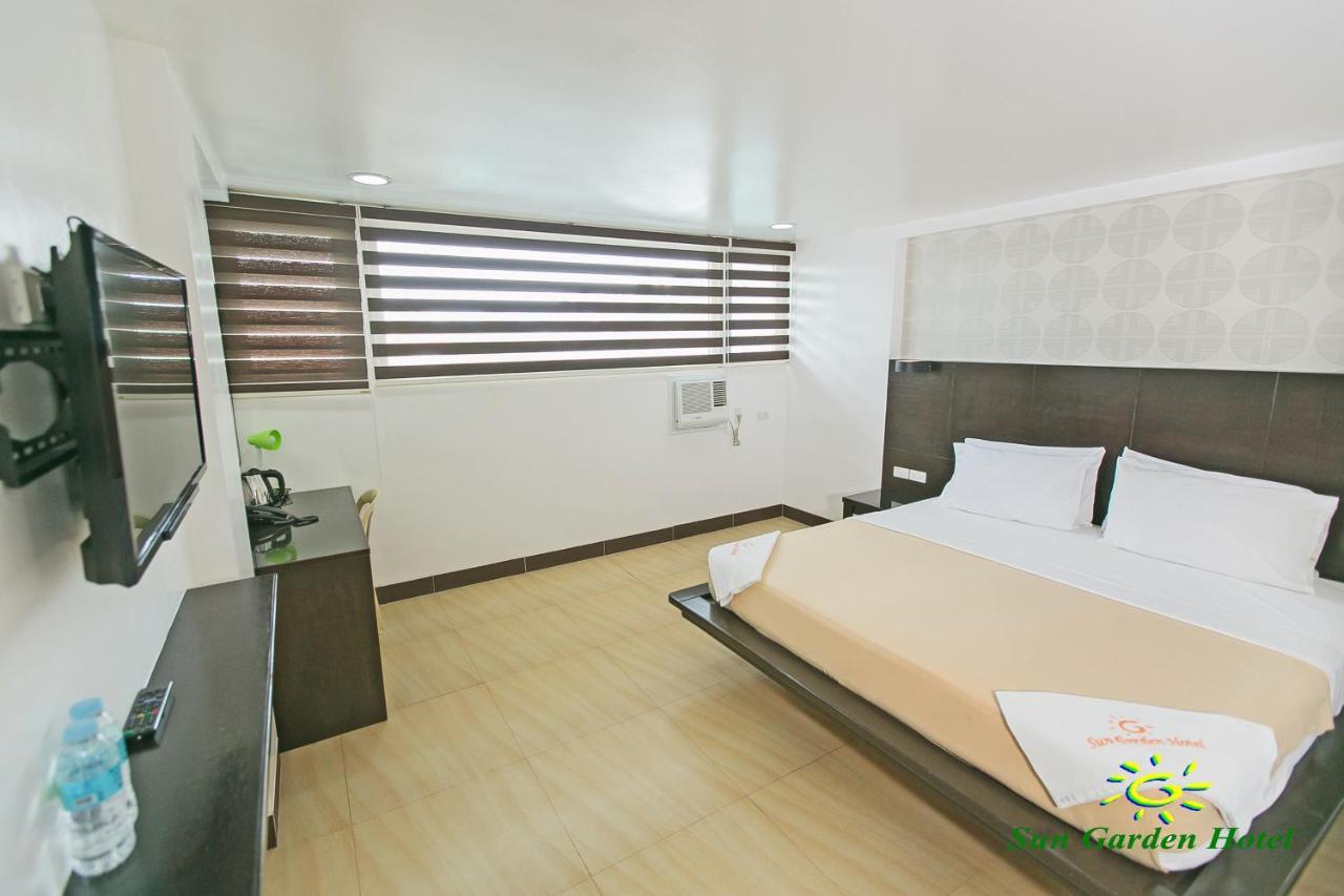 Sun Garden Hotel Tarlac Exterior photo